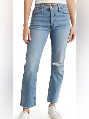 NWT Levi's Women's Wedgie Straight Distressed High Rise Jeans Size: 32 x 28(26)